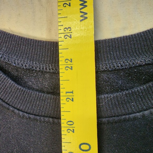 Pokémon Youth XL Black Crewneck Sweatshirt Pikachu Charmander - Picture 9 of 9